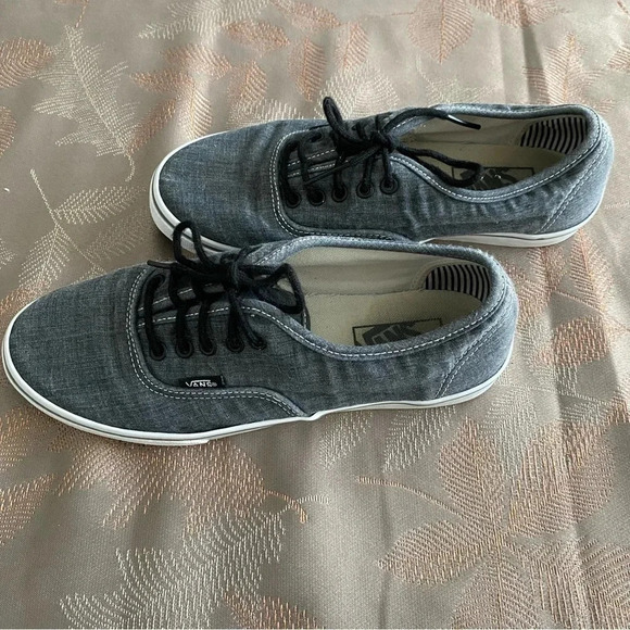 Vans Low Top Gray Sneakers Size 7 1/2 - Picture 4 of 6